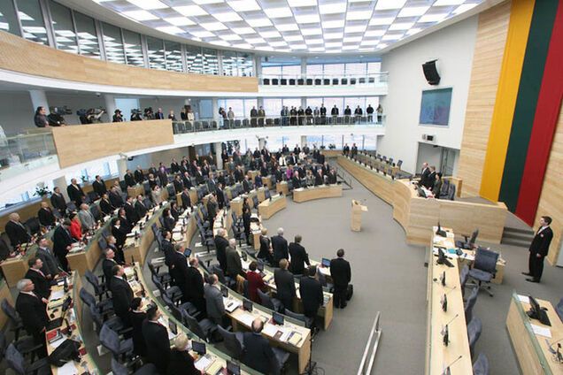 Парламент Литви ухвалив резолюцію по Україні