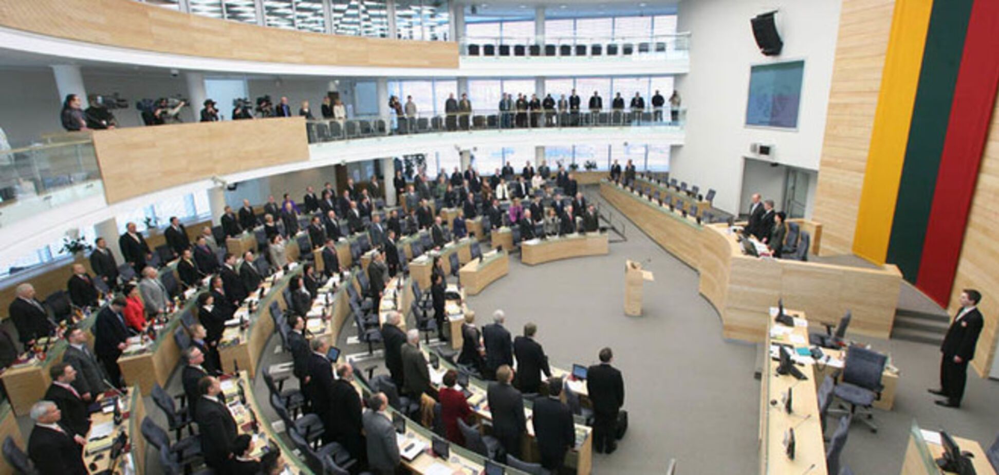 Парламент Литви ухвалив резолюцію по Україні