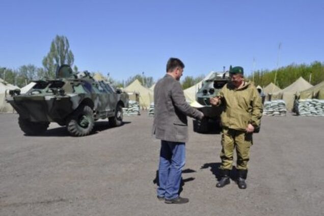 На Донетчине благотворитель подарил пограничникам военную технику