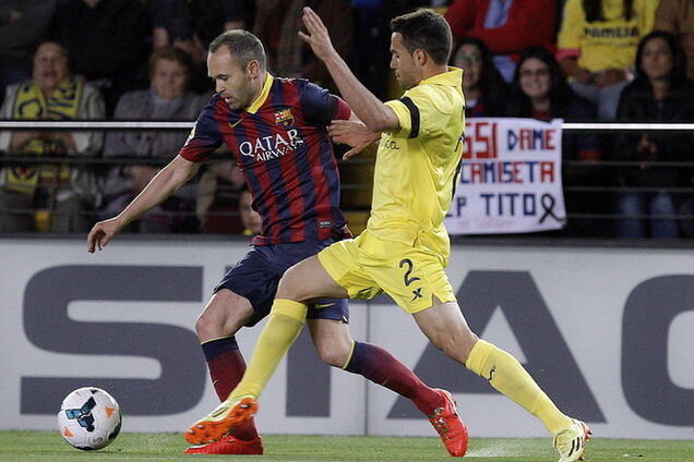'Барселона' вырвала победу у 'Вильярреала', уступая два мяча