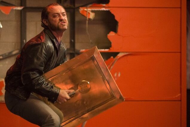 Джуд Лоу станет 'Гением' вместо Майкла Фассбендера