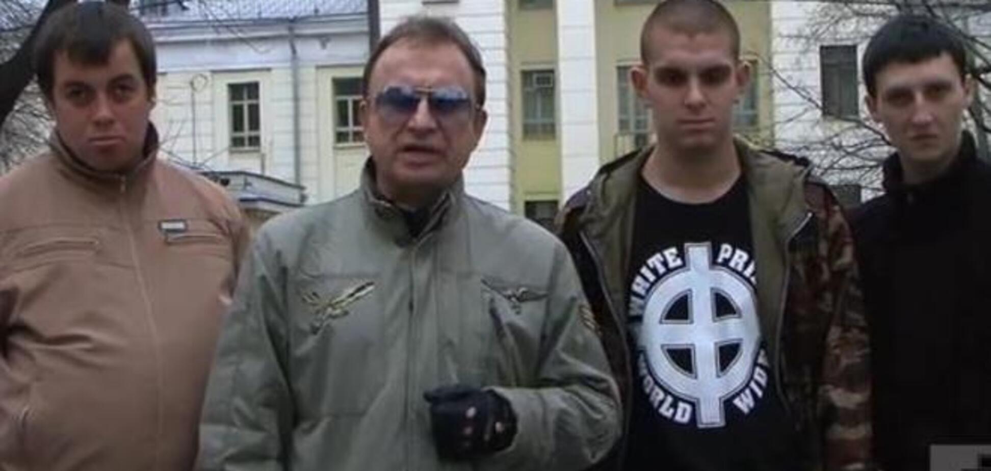 Террористов на Донбассе поддерживают российские неонацисты