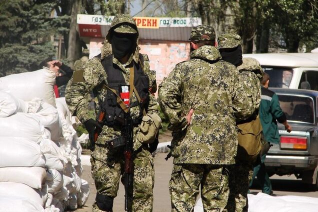 У Костянтинівці міліція веде переговори з терористами