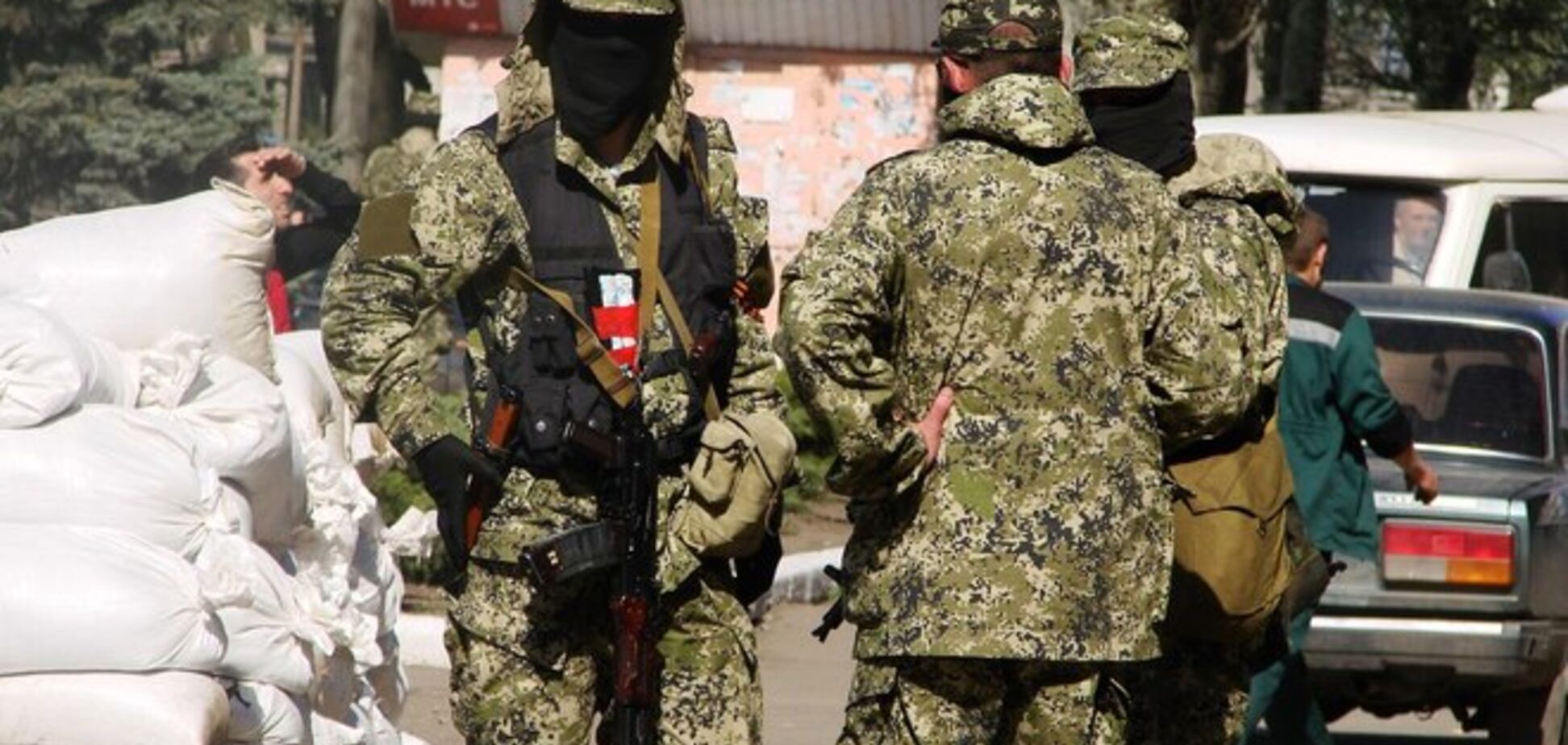 У Костянтинівці міліція веде переговори з терористами