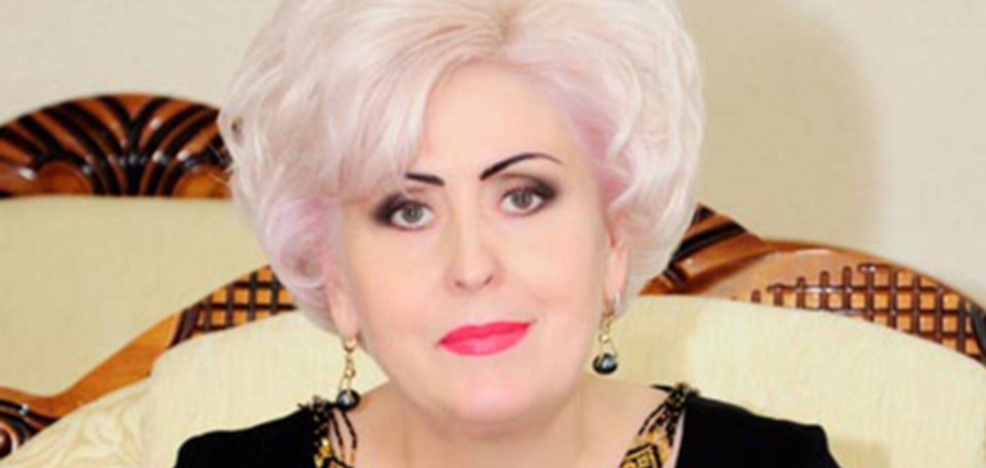 Штепа осталась мэром Славянска с полномочиями британской королевы