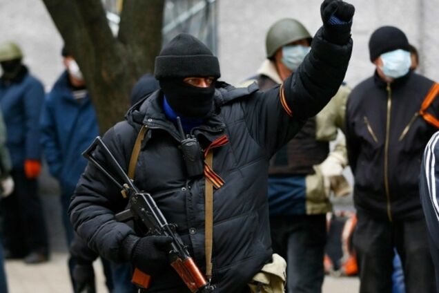 У Слов'янську підозрюваний у вбивстві горлівського депутата зайнявся 'зачисткою' журналістів