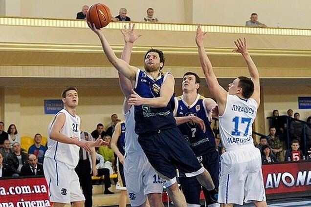 'Будивельник' вышел в финал Суперлиги