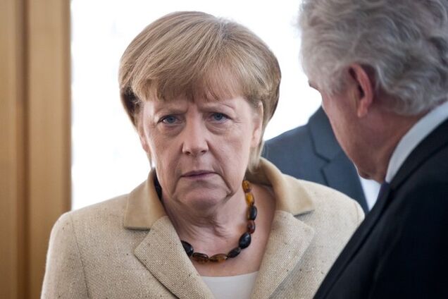 Меркель: Россия не имеет никакого права вмешиваться в жизнь Украины