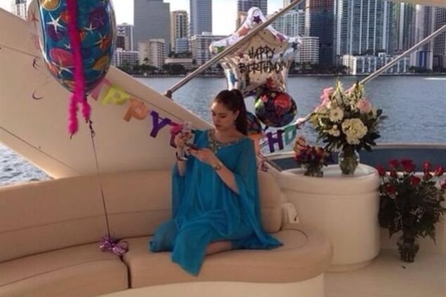 Племінниця екс-регіонала Журавського народила в Москві сина