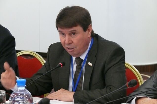 Путін нагородив кримського депутата за допомогу в анексії Криму