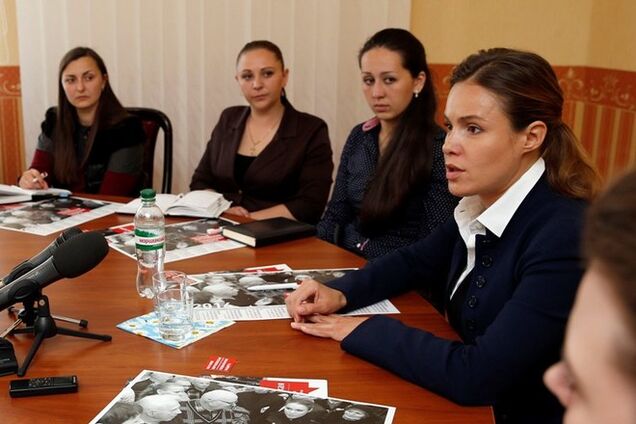 Королевская призвала Кабмин не сокращать специалистов социальной работы