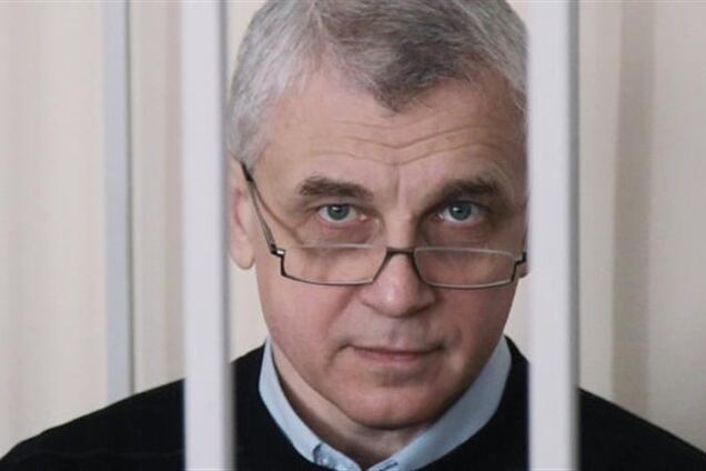 Министр из Кабмина Тимошенко освобожден от уголовной ответственности