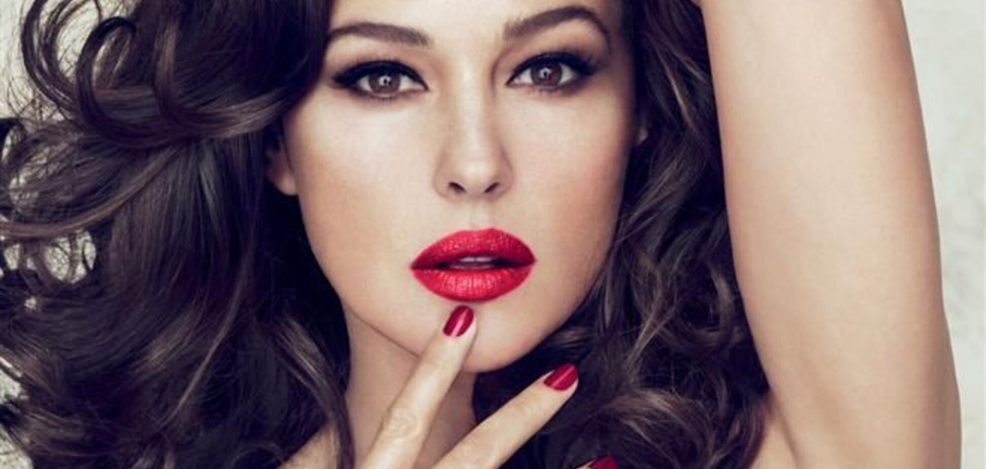 Российский олигарх Прохоров пытается купить любовь Моники Белуччи