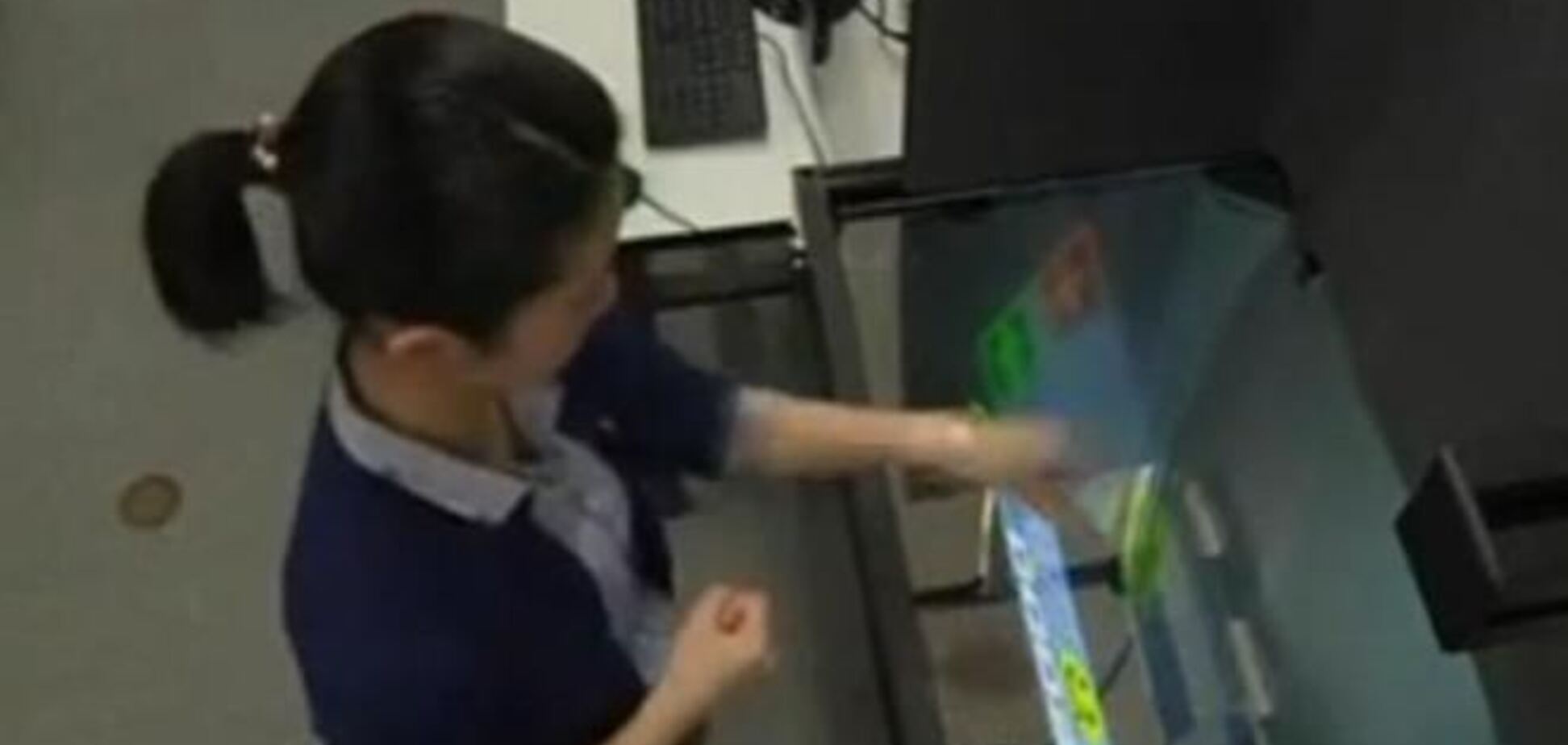 Японцы первыми в мире изобрели дисплей из воздуха