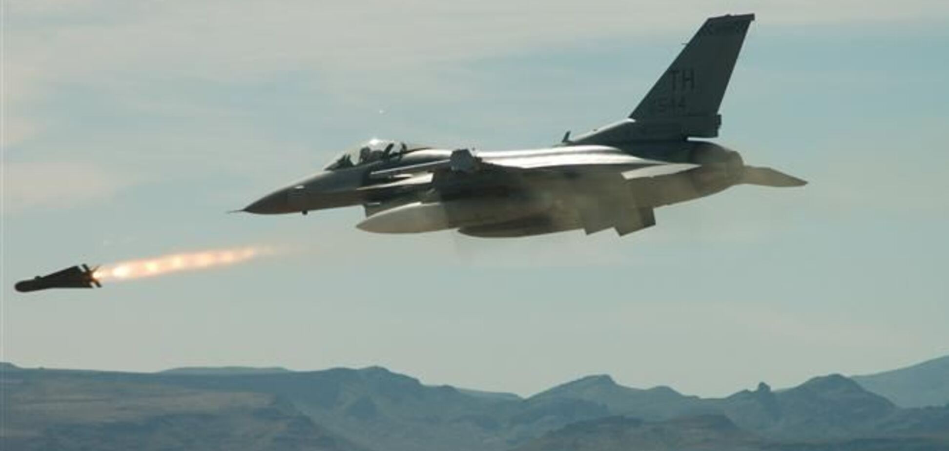 Израиль нанес авиаудар по сектору Газа