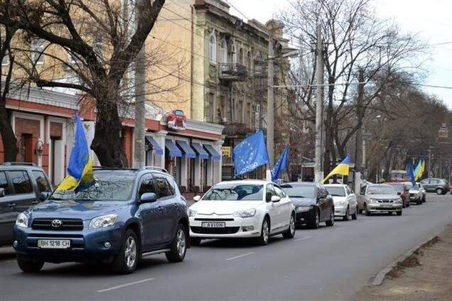 Автомайдан навестил Тигипко и Кинаха