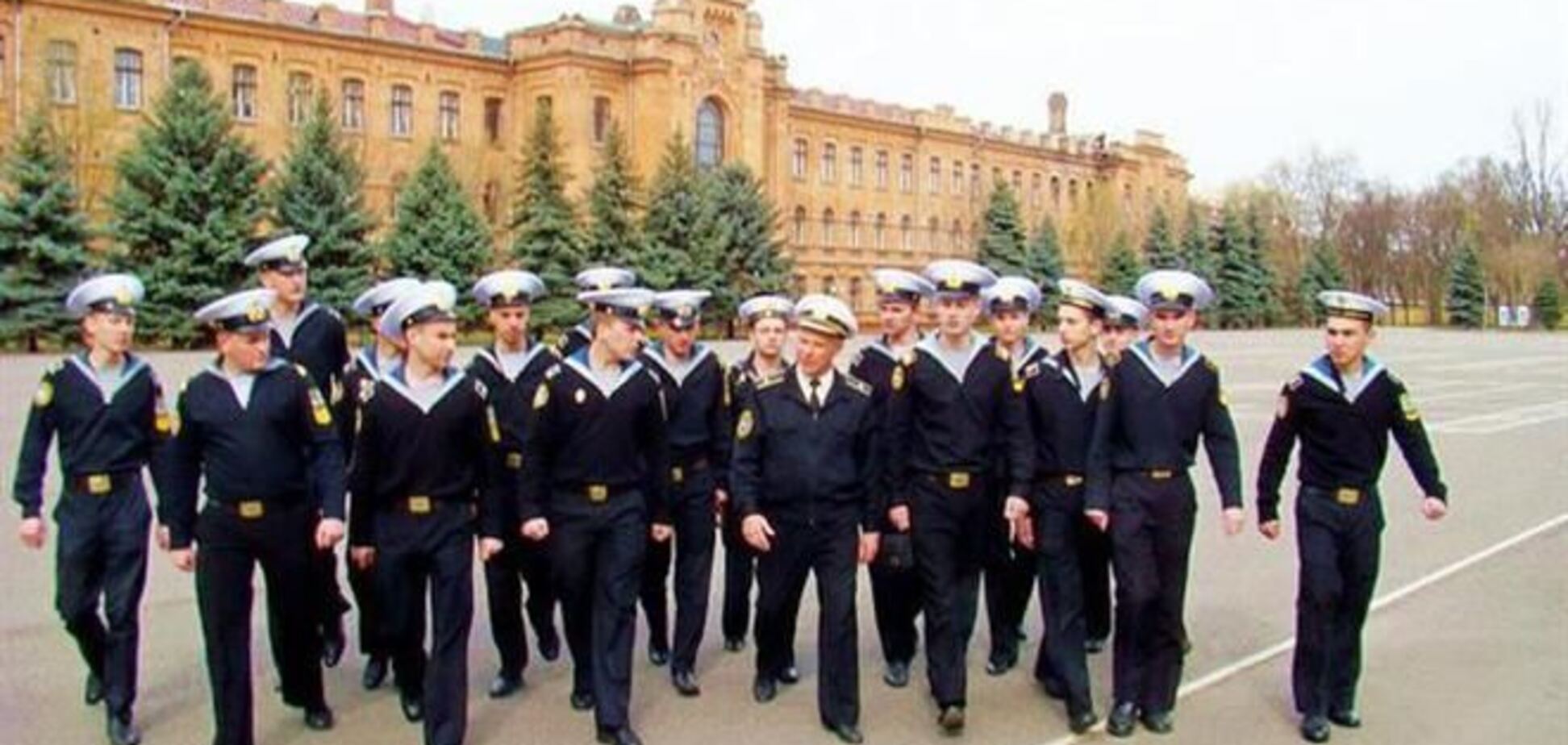 Одеса зустріла офіцерів і курсантів з Криму