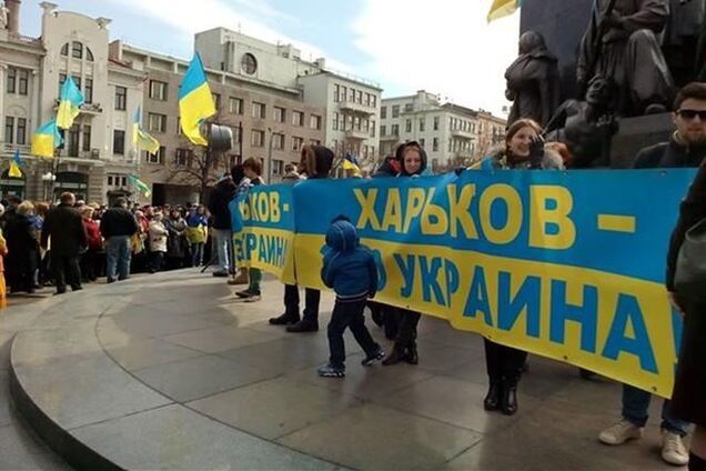 В Харькове столкновения между сепаратистами и евромайдановцами