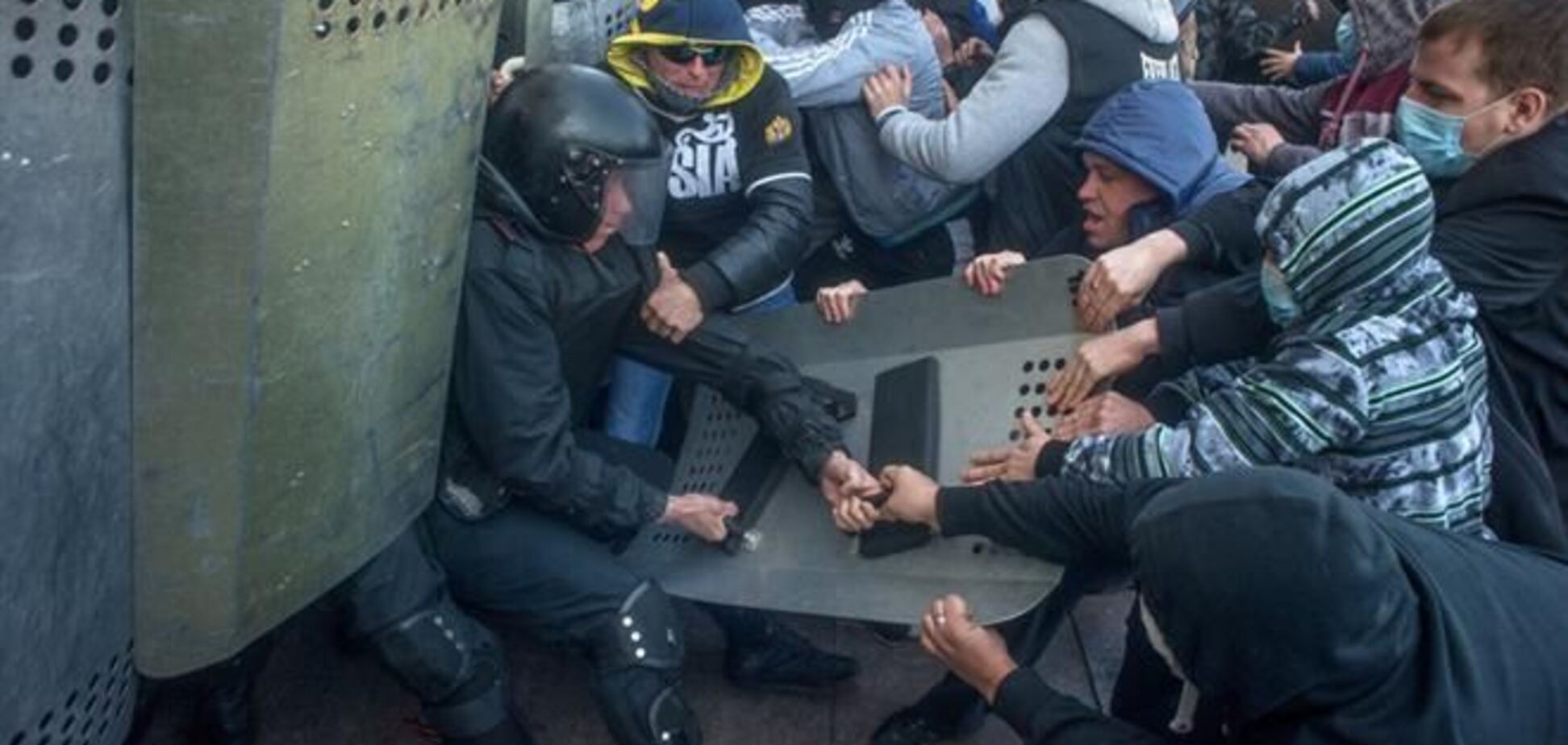 Турчинов через події на Сході скликає нараду силовиків