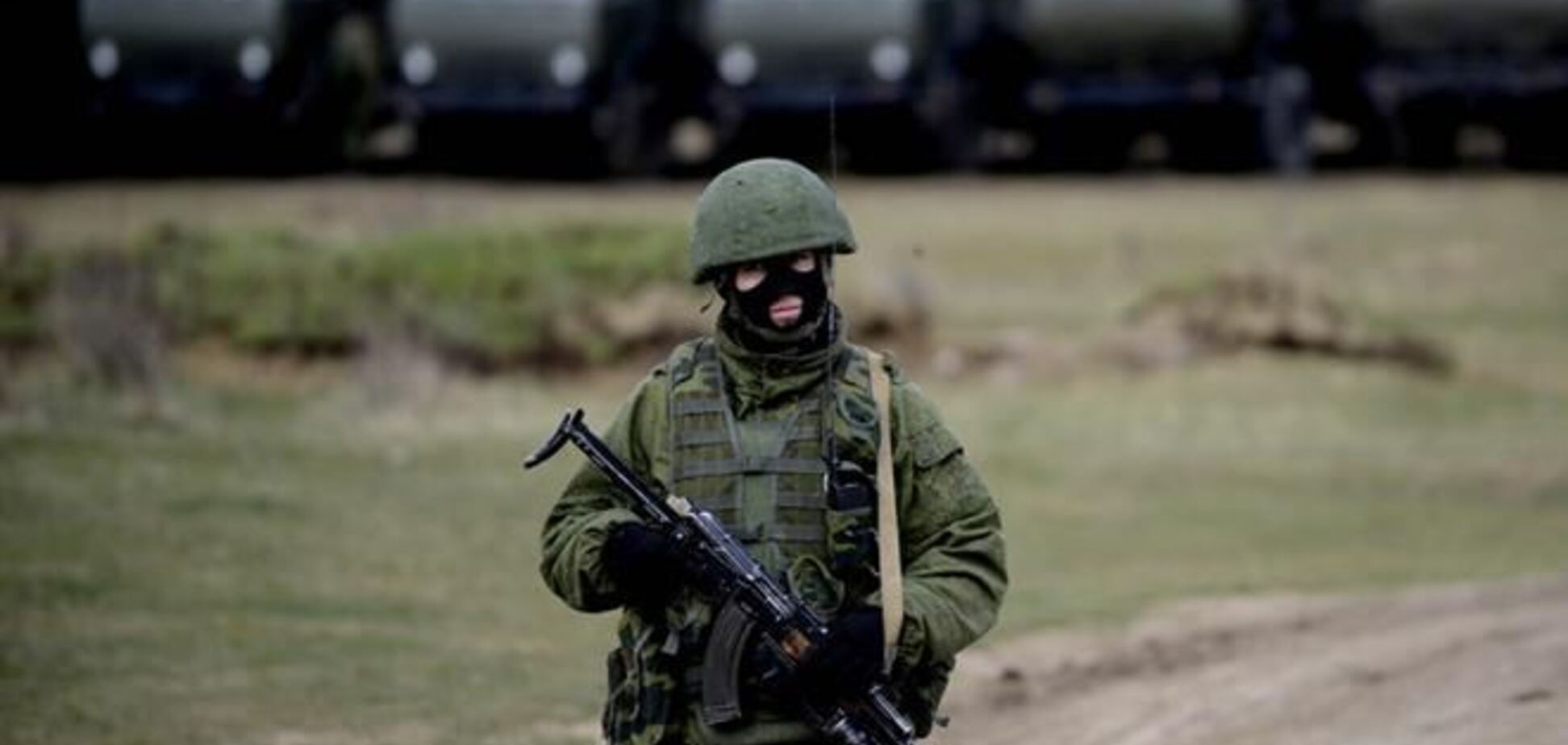 Росія не відвела війська, вони стоять в 30 км від кордону - Яценюк