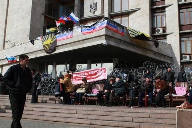 Сепаратисты объявили о создании Донецкой народной республики и о референдуме