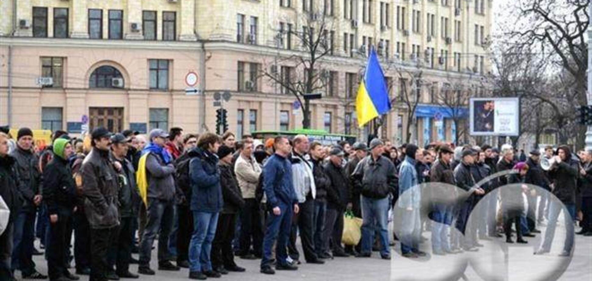 В Харькове проходит два митинга: пророссийский и против сепаратизма