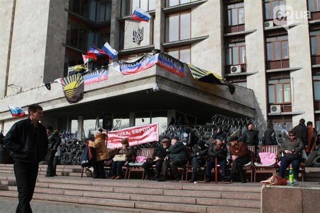 Донецкий горсовет открестился от решений захвативших ОГА самозванцев