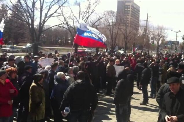 Сепаратисты захватили филиал Нацбанка в Луганске