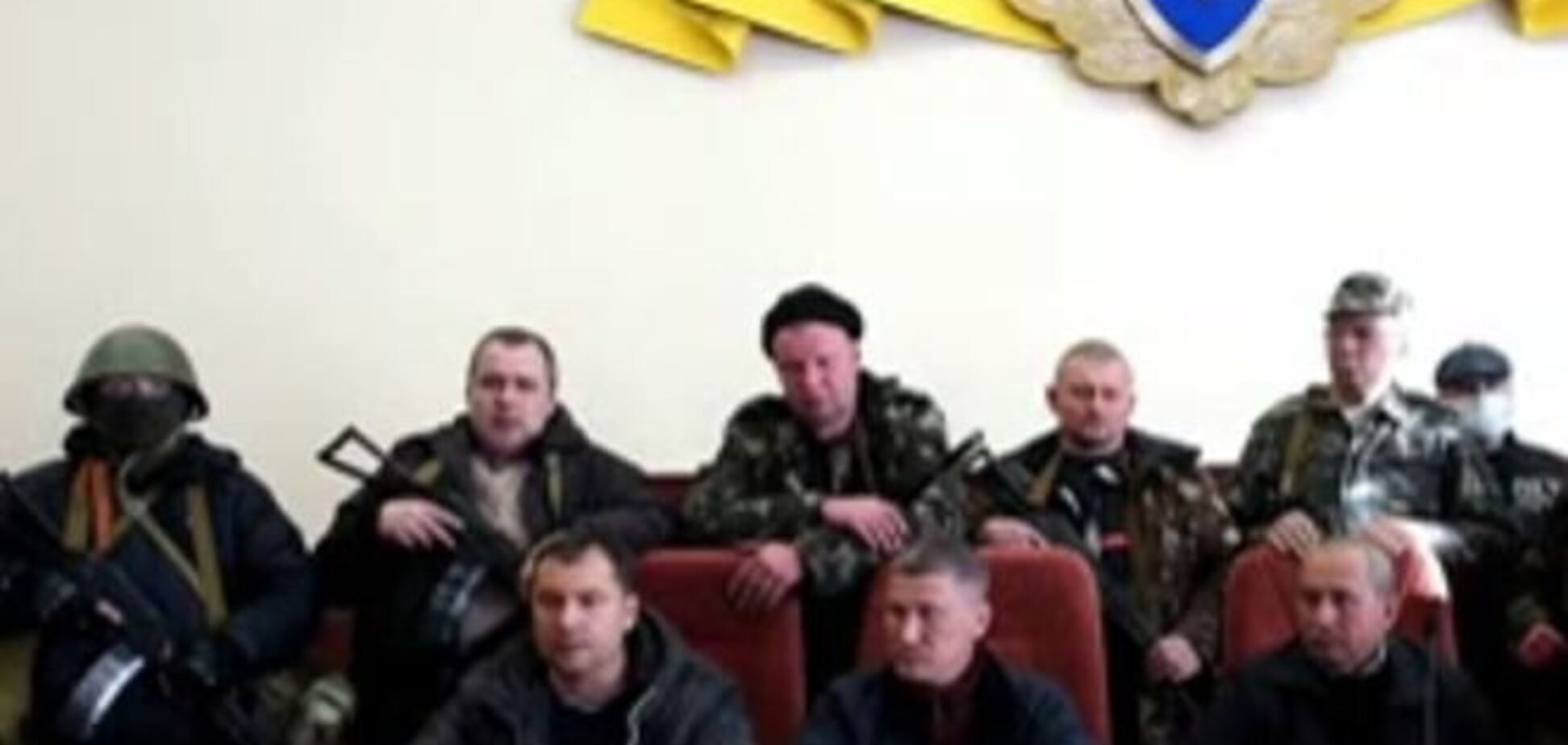 Луганские сепаратисты сняли маски и записали видеообращение
