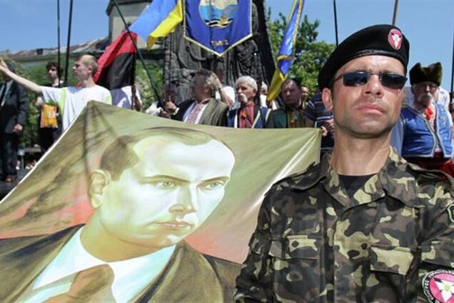 В сети появился шуточный перечень признаков 'бандеровца'