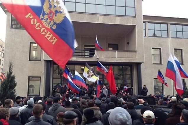 Донецкие сепаратисты захватили здание СБУ