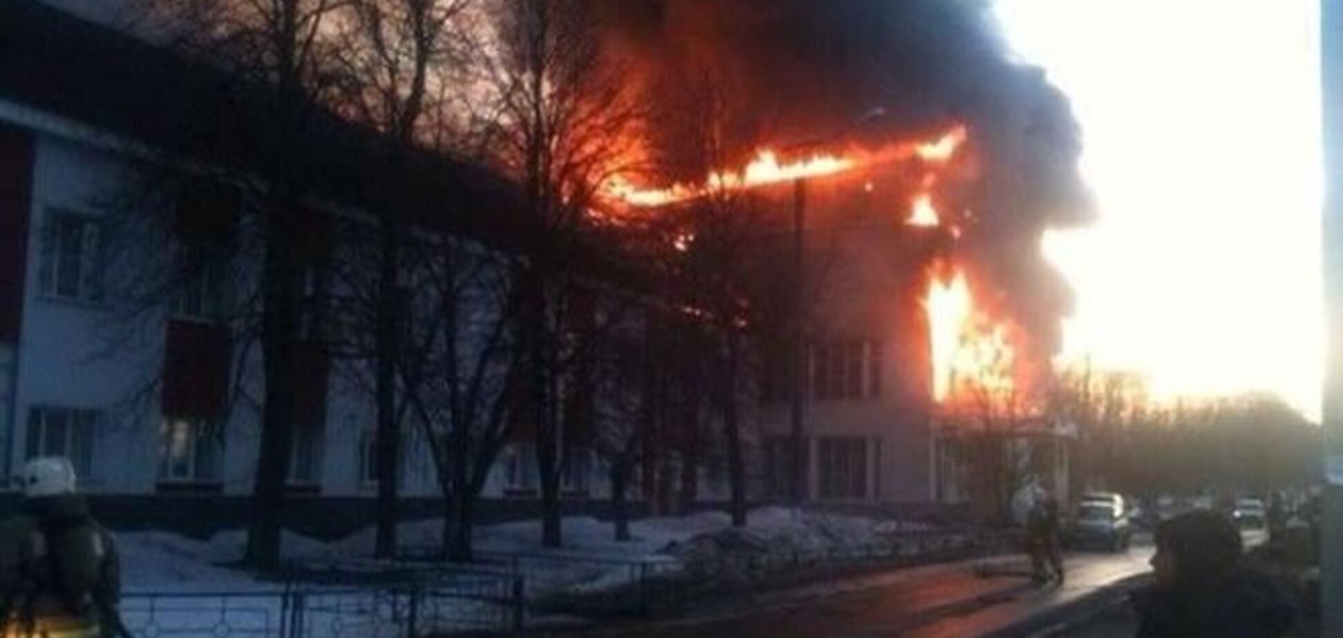 На базе 'Мордовии' вспыхнул сильный пожар