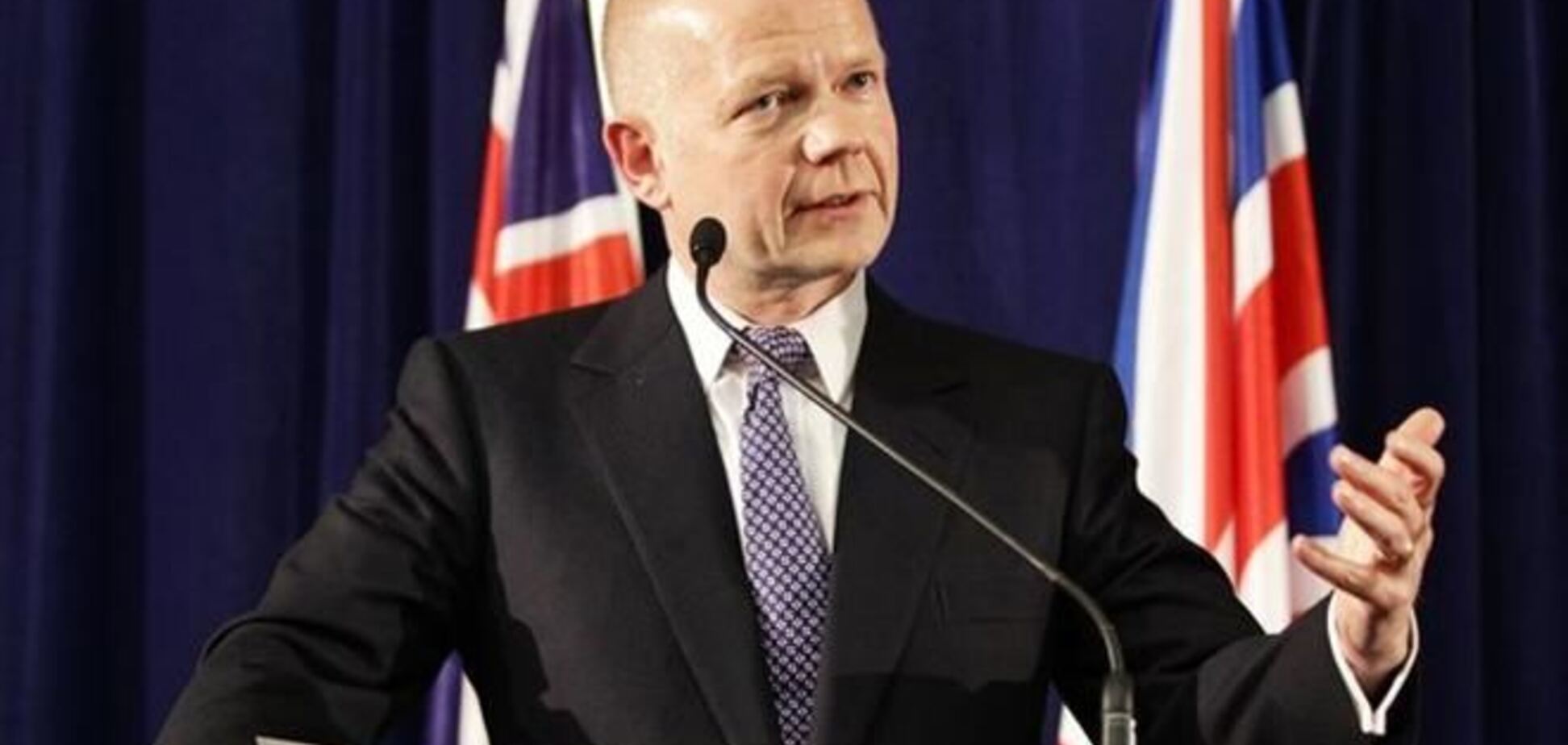 Великобритания грозит России новыми санкциями