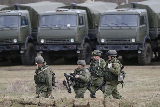 Российским военным в Крыму приказали передать Украине 'неисправный хлам'