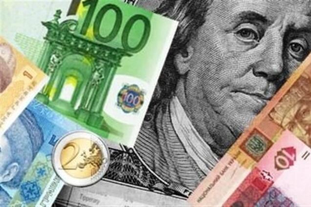 Доллар на межбанке продают почти по 12 гривен
