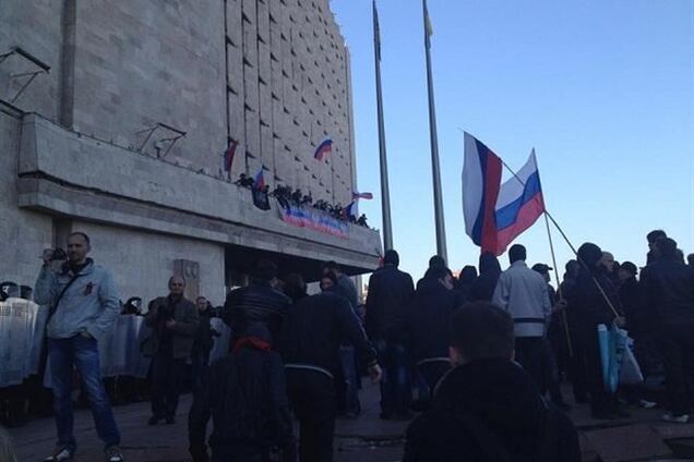 В Донецке сепаратисты увидели в сотрудниках военного училища 'американских наемников'