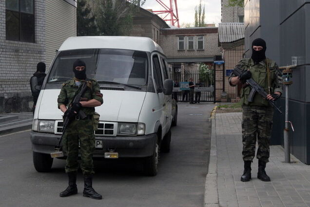 В Луганске мужчины в камуфляже пытались похитить судью