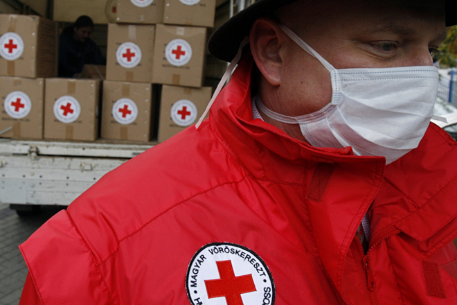 Террористы ДНР обвинили 'Красный Крест' в пособничестве 'Правому сектору'