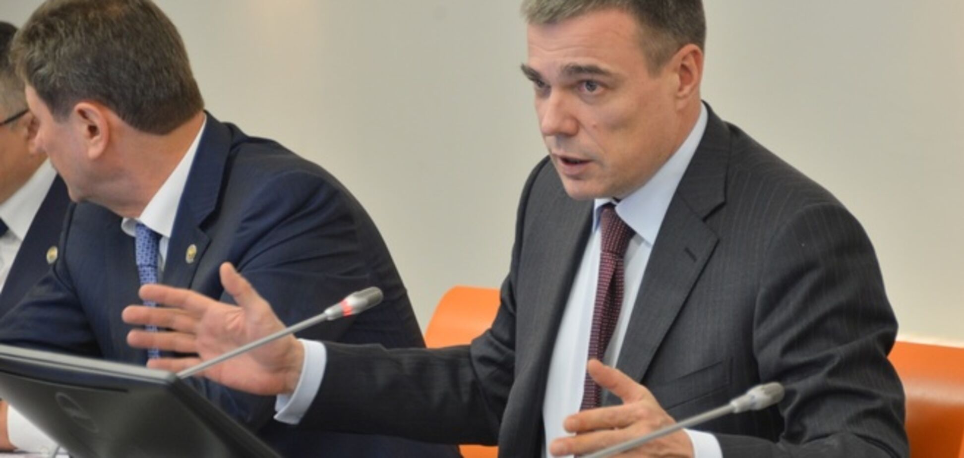 Оккупанты обещают не выгонять украинский бизнес из Крыма