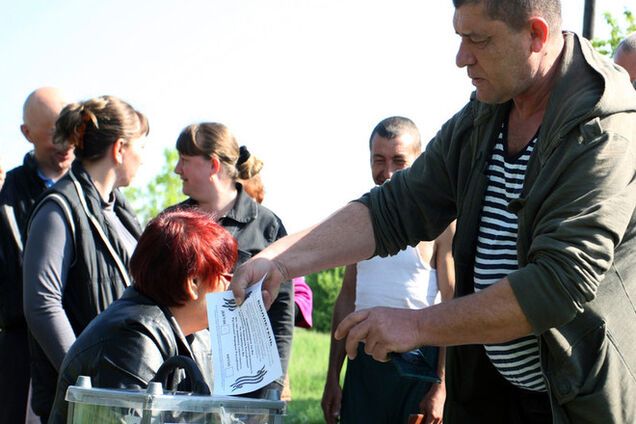 В Луганске на 'референдуме' смогут проголосовать почти 400 тысяч 'мертвых душ' – активист