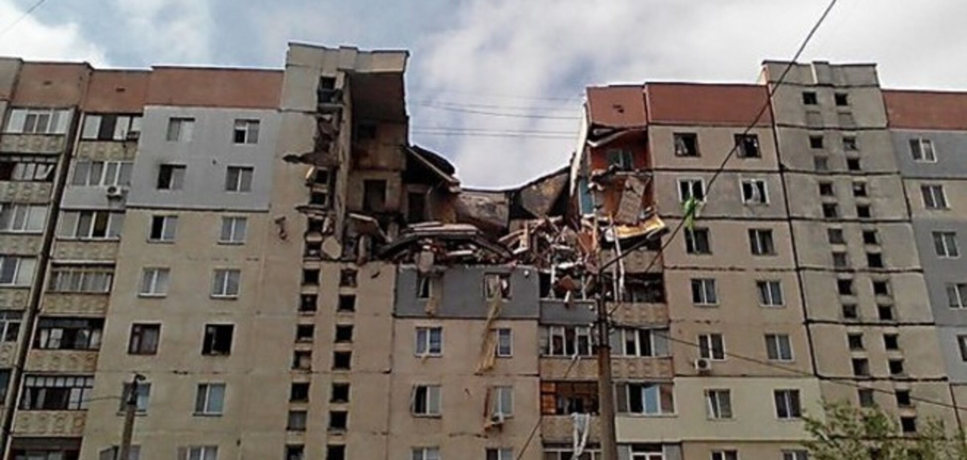 Во время взрыва многоэтажки в Николаеве погибло два человека, трое пострадали