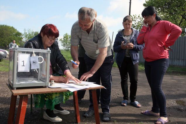В 'референдуме' на Донбассе участвовали не больше трети населения региона - Турчинов