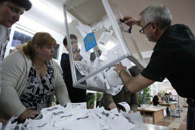МИД критикует Кремль за признание 'референдумов' на Донбассе