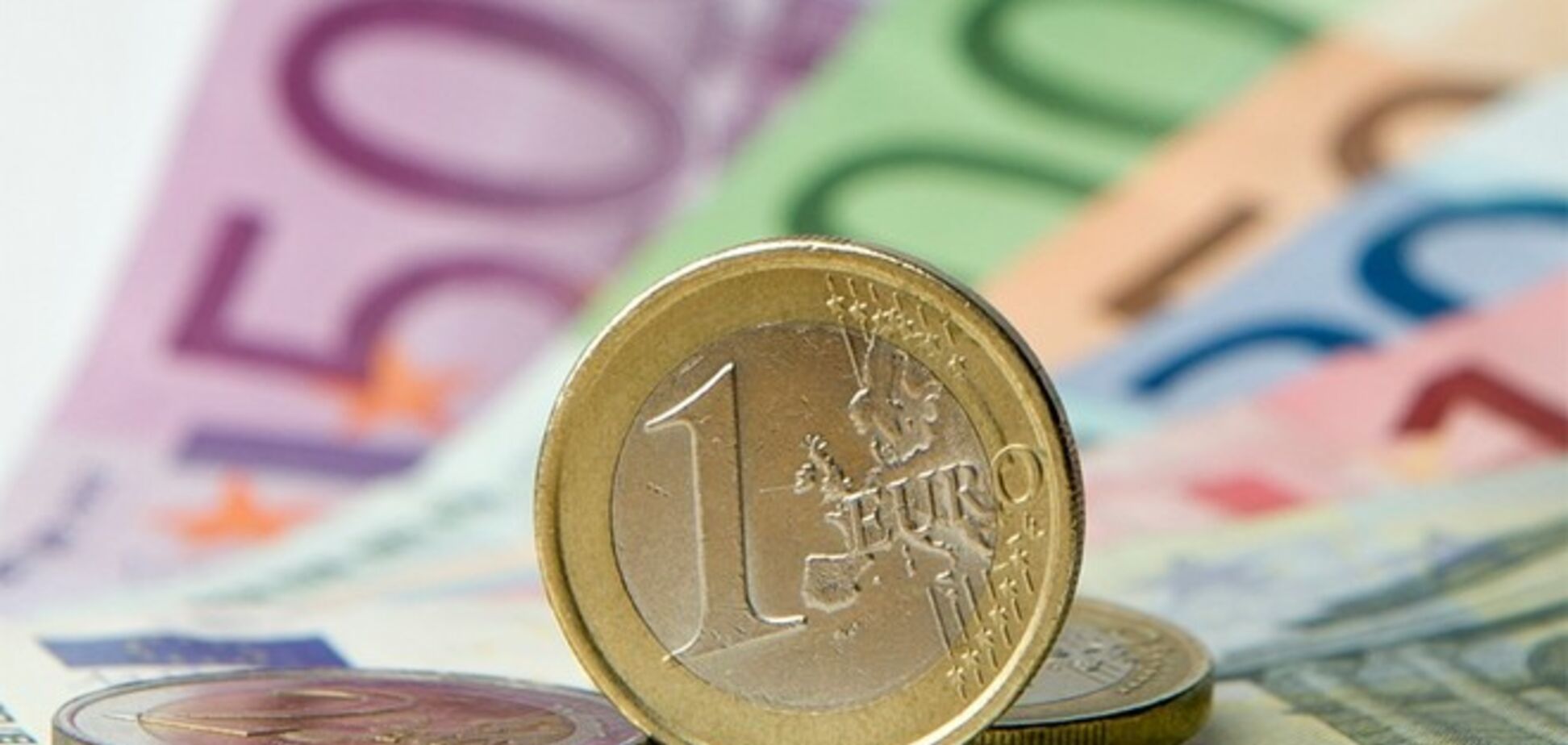 ЕЦБ заявил, что вывел из России уже $220 млрд