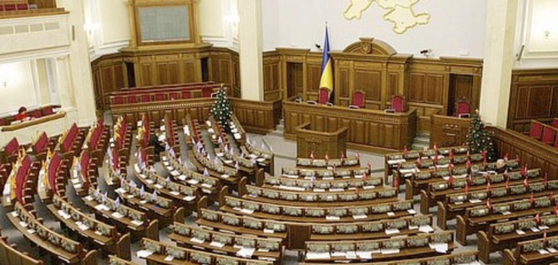 Турчинов закрыл заседание Рады, депутаты продолжат работу завтра в 10:00