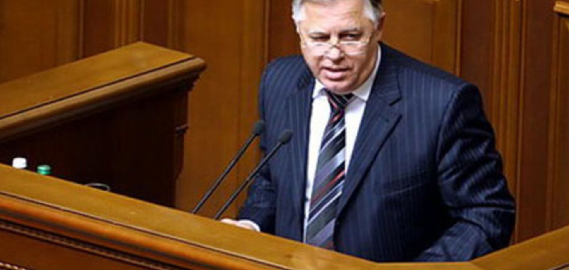 Тягнибок требует от Рады срочно запретить коммунистов и регионалов