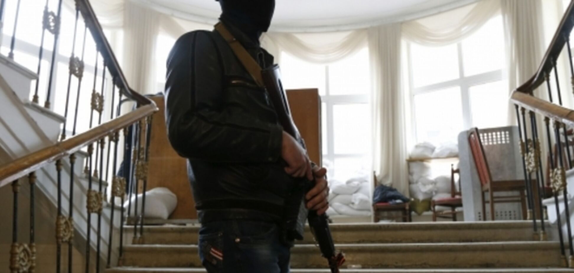 Захваченный Луганский облсовет заказал самопиар у фирмы Ефремова почти за миллион
