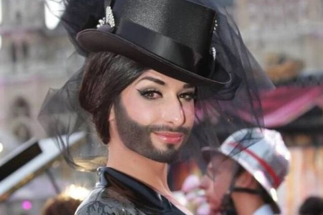 Кончита Вурст показала своих родителей