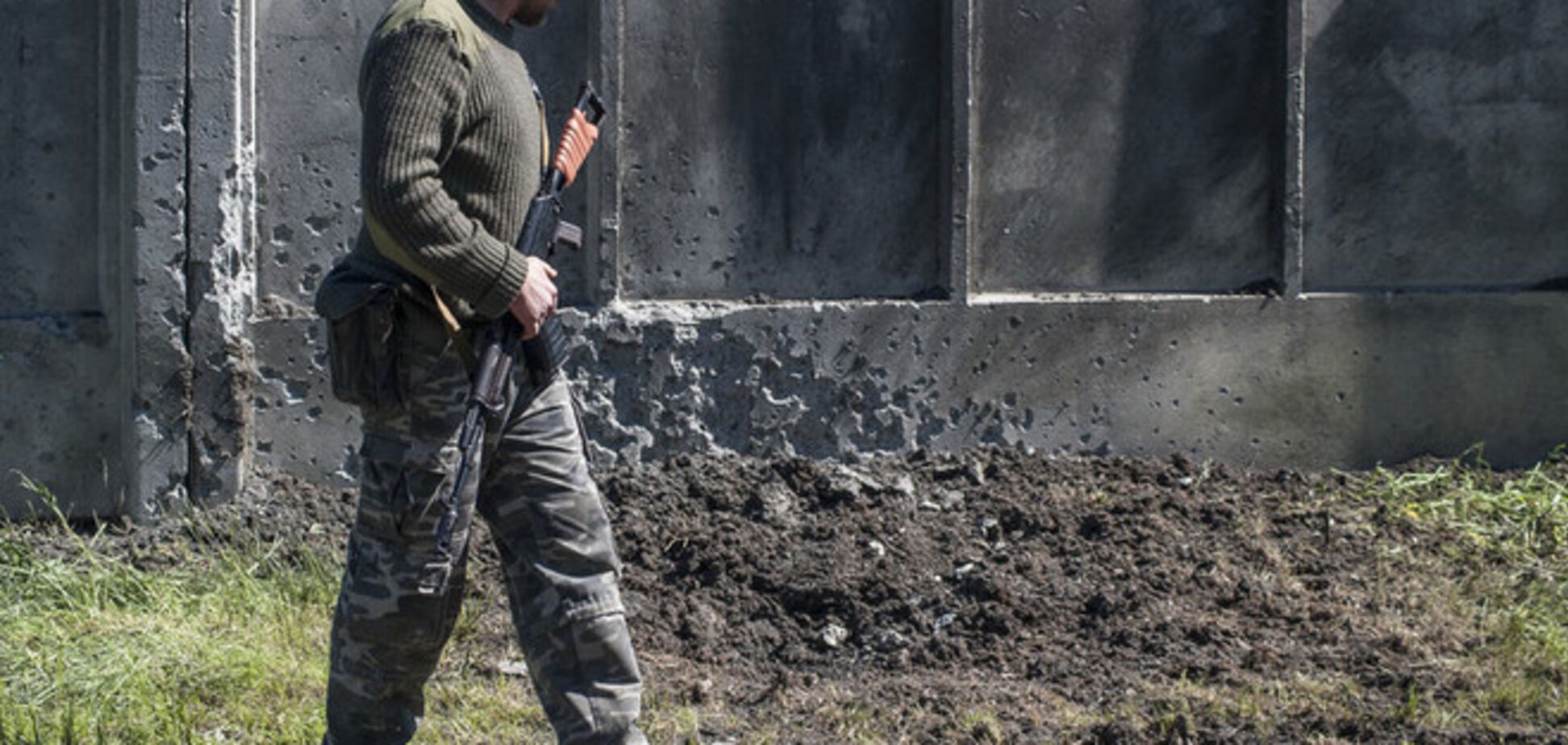 Террористы остановили работу управления НБУ в Донецкой области