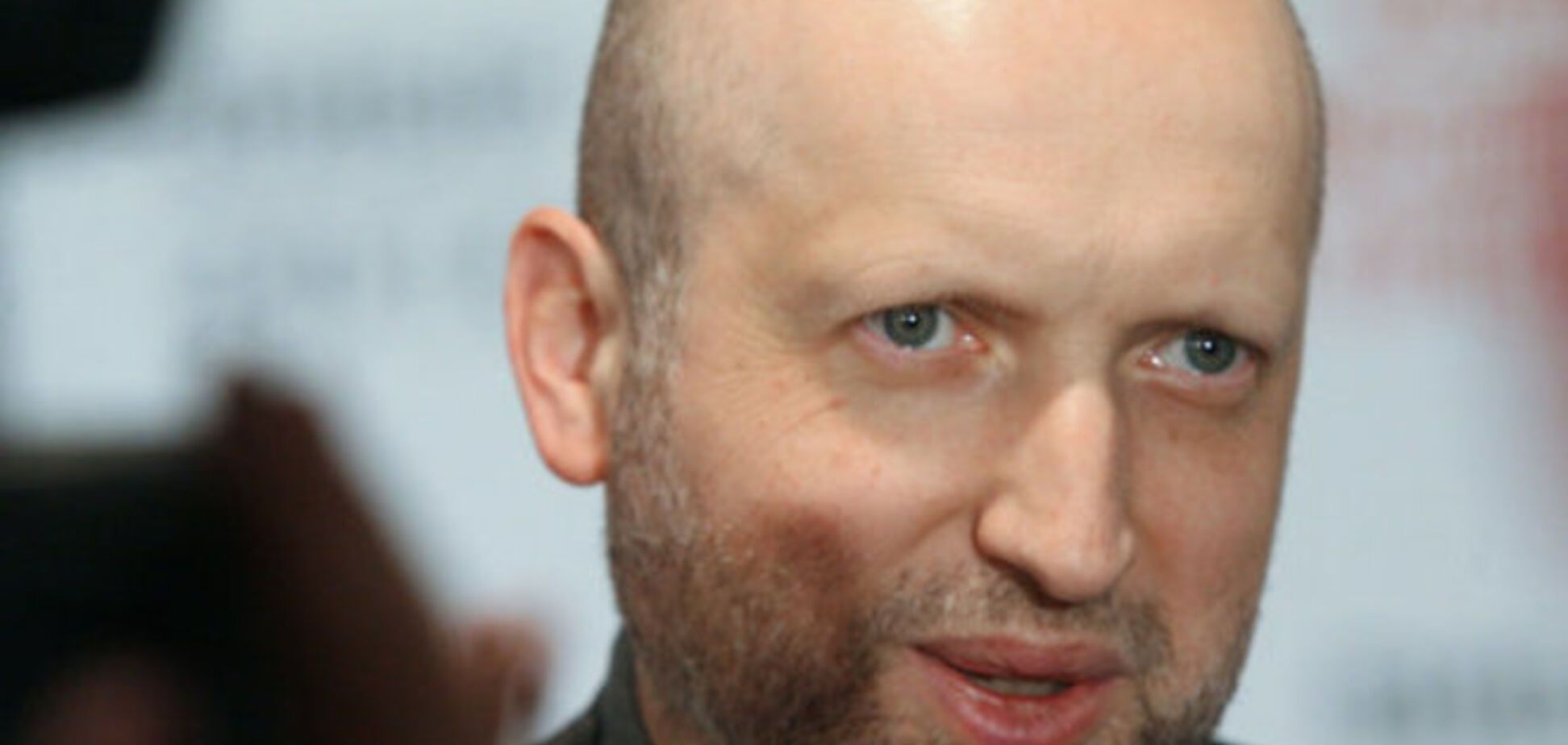 Турчинов поручил ГПУ разобраться с увольнениями мобилизованных с работы